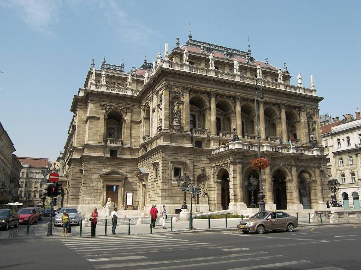 Little Americas Main Street Apartments Budapesta Exterior foto